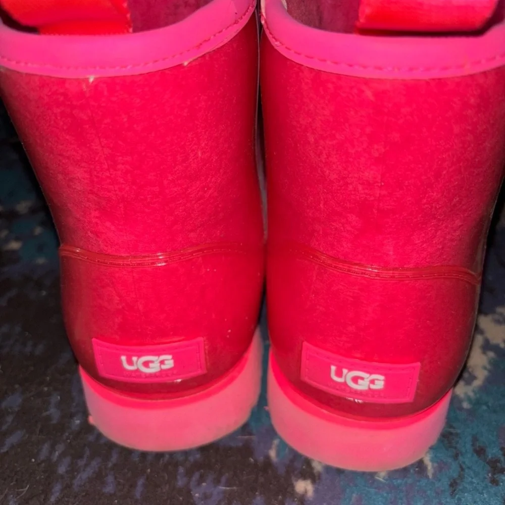 UGG Vibrant Pink Footwear - Picture 6 of 6